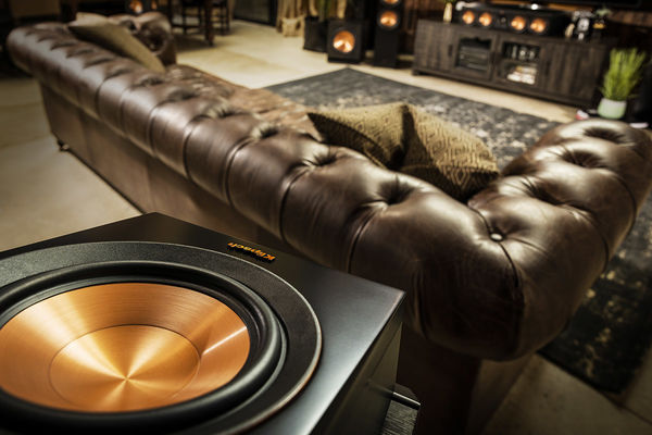 Klipsch Reference Premiere RP-500SA Klipsch Reference Premiere RP-500SA dans un salon