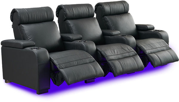 Halo lumineux diffusé par les LED sous les assises de la banquette cinéma Lumene Hollywood Luxury III (3 places)