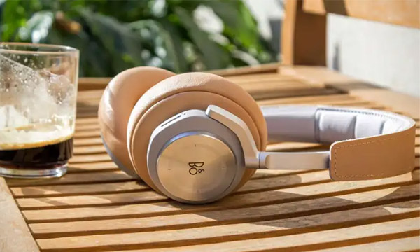                                                                            Test :
                                                                        BeoPlay H7
                                